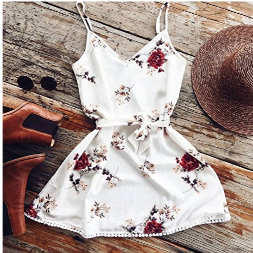 White Floral Tie Waist Crochet  Dress - Picture 5 of 5
